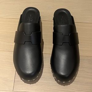 Hermes Cayla Leather Leather Mules